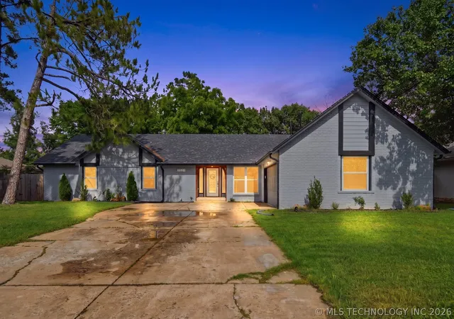 Photo 3 of Sale Pending at 8137 S 76th East Ave, Tulsa, OK 74133 | MLS# 2619788 | Listing updated on 2026-09-14
