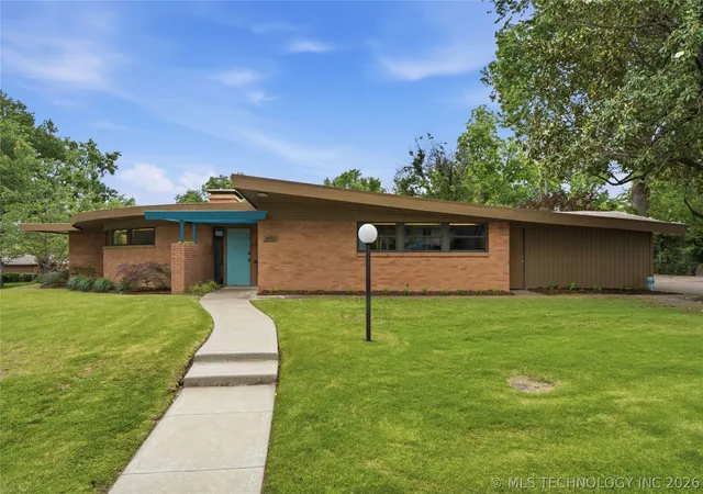 Photo 3 of Single family home for sale at 2850 E 37th Street, Tulsa, OK 74105 | MLS# 2619820 | Listing updated on 2026-09-14