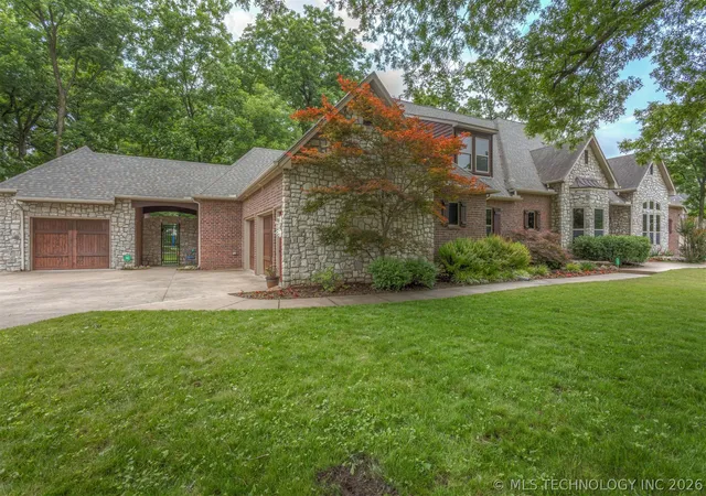 Photo 4 of Single family home for sale at 13711 S 18th Street, Bixby, OK 74008 | MLS# 2619891 | Listing updated on 2026-08-31