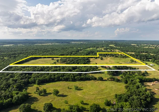 Photo 2 of Sale Pending at 17373 Sumac Rd, Madill, OK 73446 | MLS# 2619933 | Listing updated on 2026-09-08