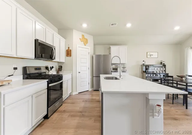 Photo 3 of Single family home for sale at 509 S 85th Street, Broken Arrow, OK 74014 | MLS# 2619993 | Listing updated on 2026-09-14