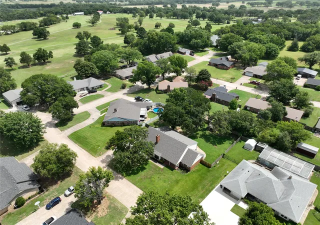 Photo 2 of Single family home for sale at 18 Dove Tree, Wewoka, OK 74884 | MLS# 2619853 | Listing updated on 2026-09-14