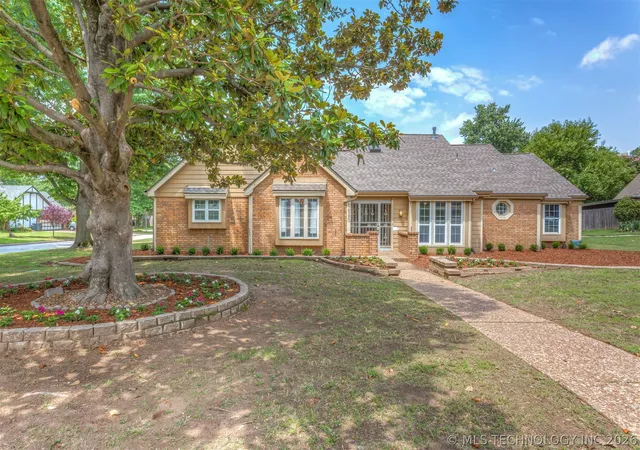 Photo 2 of Single family home for sale at 8620 S Evanston Ave, Tulsa, OK 74137 | MLS# 2619977 | Listing updated on 2026-09-08