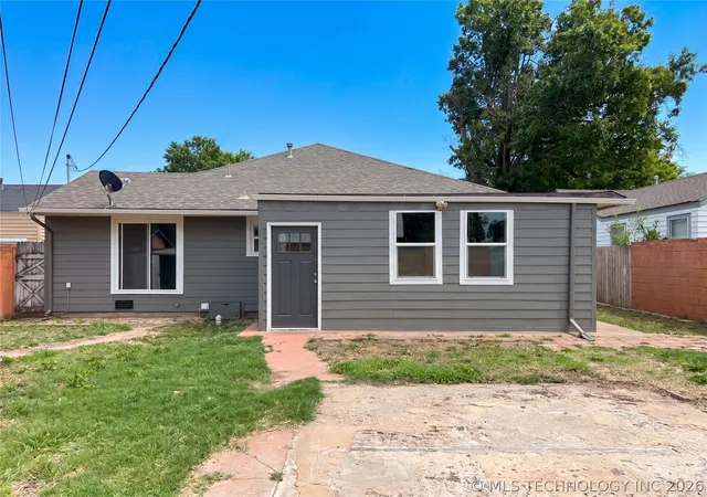 Photo 4 of Single family home for sale at 818 W Rush St, Enid, OK 73701 | MLS# 2619968 | Listing updated on 2026-09-03