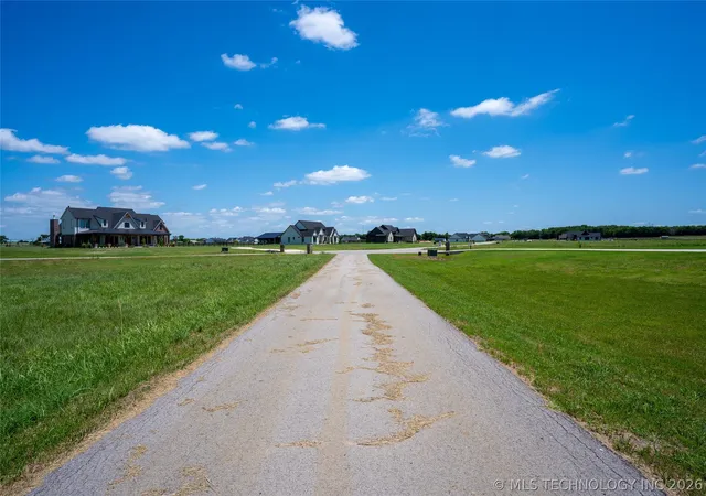Photo 3 of Sale Pending at 5406 W 184th Street S, Mounds, OK 74047 | MLS# 2620117 | Listing updated on 2026-09-08