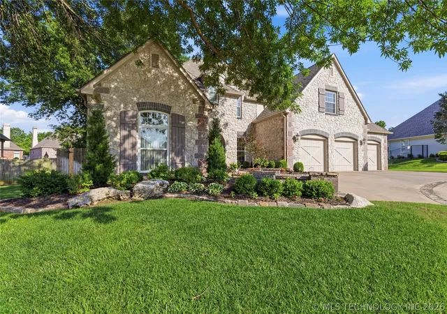 Photo 3 of Single family home for sale at 3609 S Sequoia Ave, Broken Arrow, OK 74011 | MLS# 2619937 | Listing updated on 2026-10-22
