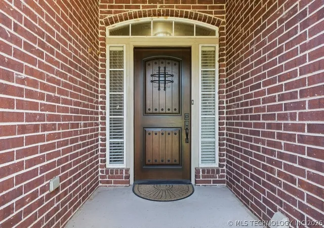 Photo 2 of Sale Pending at 2830 E 103rd Street, Tulsa, OK 74137 | MLS# 2620171 | Listing updated on 2026-09-14