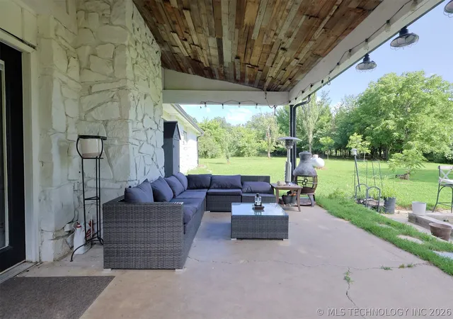 Photo 3 of Sale Pending at 9858 N 38th Avenue W, Sperry, OK 74073 | MLS# 2620107 | Listing updated on 2026-09-09