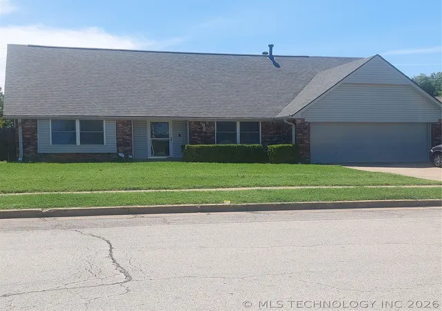 Photo 1 of Single family home for sale at 10904 E 26th Street, Tulsa, OK 74129 | MLS# 2620075 | Listing updated on 2026-09-02