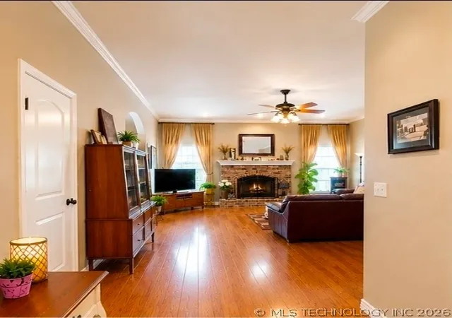 Photo 2 of Sale Pending at 14608 S Kendalwood Blvd, Glenpool, OK 74033 | MLS# 2620292 | Listing updated on 2026-09-03