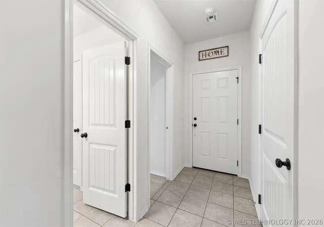 Photo 3 of Single family home for sale at 14602 E 114th Street N, Owasso, OK 74055 | MLS# 2619987 | Listing updated on 2026-08-31