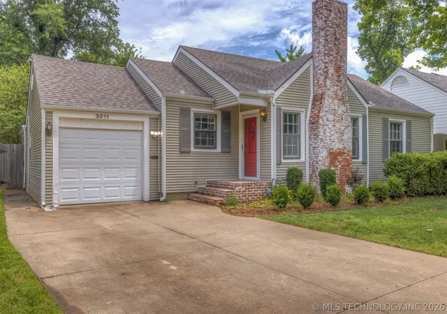 Photo 2 of Sale Pending at 3011 S Boston Ct, Tulsa, OK 74114 | MLS# 2619952 | Listing updated on 2026-09-07