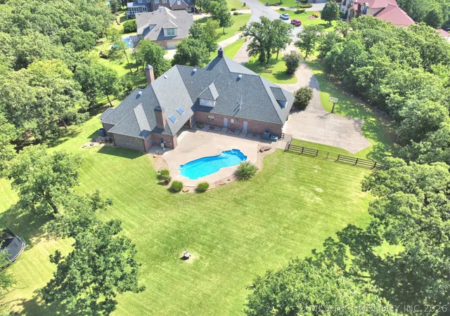 Photo 2 of Single family home for sale at 4224 S 69th Westavenue Ne, Tulsa, OK 74107 | MLS# 2620494 | Listing updated on 2026-09-14
