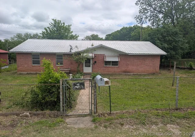 Photo 1 of Single family home for sale at 416 N Wilson St, Fairfax, OK 74637 | MLS# 2620500 | Listing updated on 2026-09-14