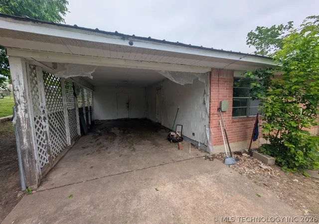 Photo 4 of Single family home for sale at 416 N Wilson St, Fairfax, OK 74637 | MLS# 2620500 | Listing updated on 2026-09-14