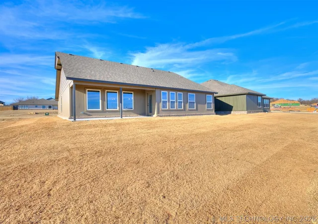 Photo 3 of Sale Pending at 7510 E 90th Place, Owasso, OK 74055 | MLS# 2620584 | Listing updated on 2026-09-09
