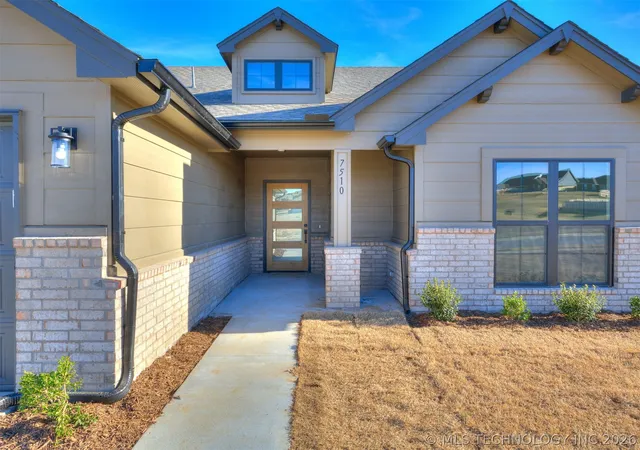 Photo 3 of Sale Pending at 7510 E 90th Place, Owasso, OK 74055 | MLS# 2620584 | Listing updated on 2026-09-09