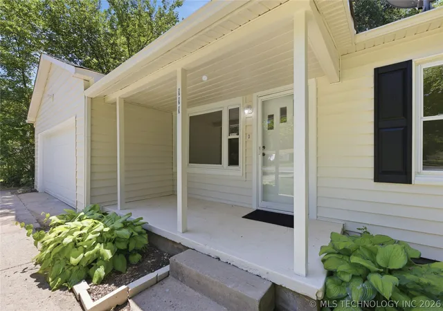 Photo 3 of Sale Pending at 111 Irving St, Pryor, OK 74361 | MLS# 2620507 | Listing updated on 2026-09-15
