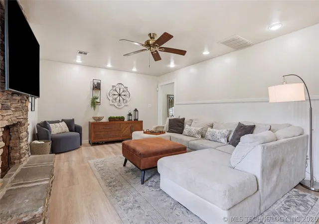 Photo 4 of Single family home for sale at 1920 E 53rd Street, Tulsa, OK 74105 | MLS# 2620587 | Listing updated on 2026-09-07