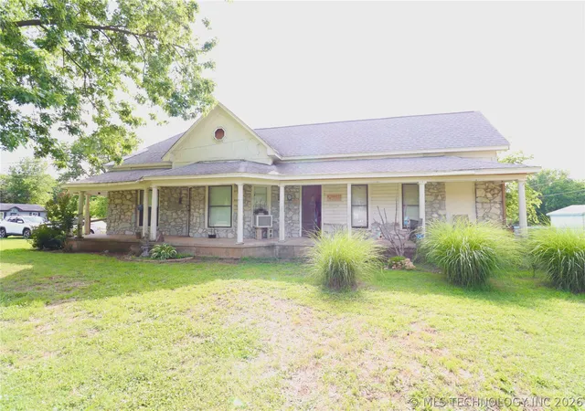 Photo 1 of Sale Pending at 230 E Nelms St, Oologah, OK 74053 | MLS# 2620705 | Listing updated on 2026-09-02