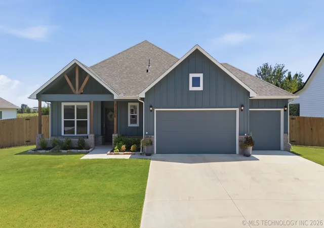 Photo 1 of Single family home for sale at 31236 E 65th Place S, Broken Arrow, OK 74014 | MLS# 2620225 | Listing updated on 2026-09-14