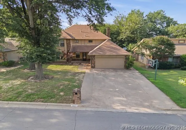 Photo 2 of Single family home for sale at 6903 E 99th Street, Tulsa, OK 74133 | MLS# 2620605 | Listing updated on 2026-09-14