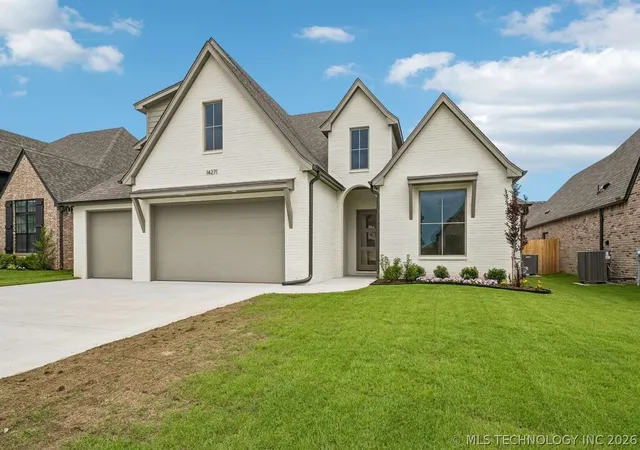 Photo 1 of Sale Pending at 14271 S Delaware Pl, Bixby, OK 74008 | MLS# 2620610 | Listing updated on 2026-09-10