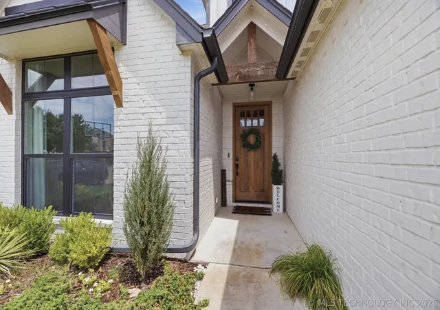 Photo 2 of Single family home for sale at 3730 S Fir Blvd, Broken Arrow, OK 74011 | MLS# 2620704 | Listing updated on 2026-09-07
