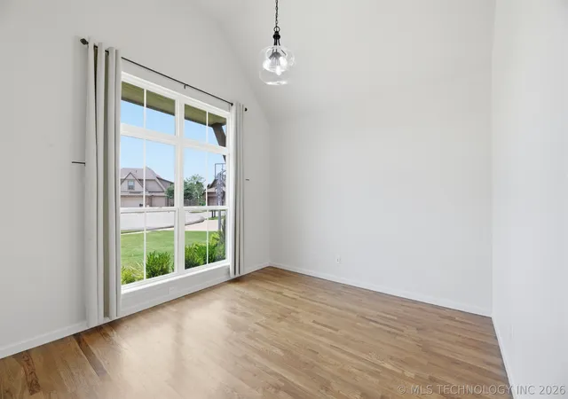 Photo 3 of Single family home for sale at 3730 S Fir Blvd, Broken Arrow, OK 74011 | MLS# 2620704 | Listing updated on 2026-09-07
