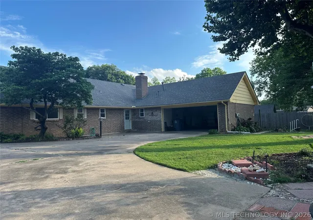 Photo 3 of Sale Pending at 3133 E 79th Street S, Tulsa, OK 74136 | MLS# 2619067 | Listing updated on 2026-09-04