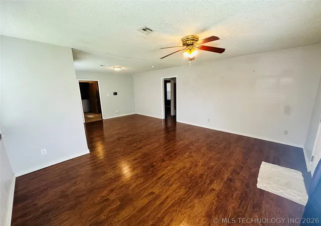 Photo 5 of Sale Pending at 4410 W Okmulgee Ave, Muskogee, OK 74401 | MLS# 2620801 | Listing updated on 2026-08-31