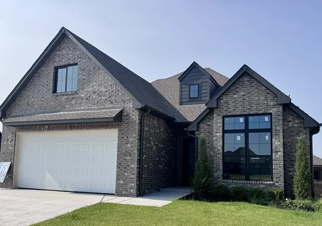 Photo 1 of Single family home for sale at 3704 W Laredo St, Broken Arrow, OK 74012 | MLS# 2620961 | Listing updated on 2026-09-14