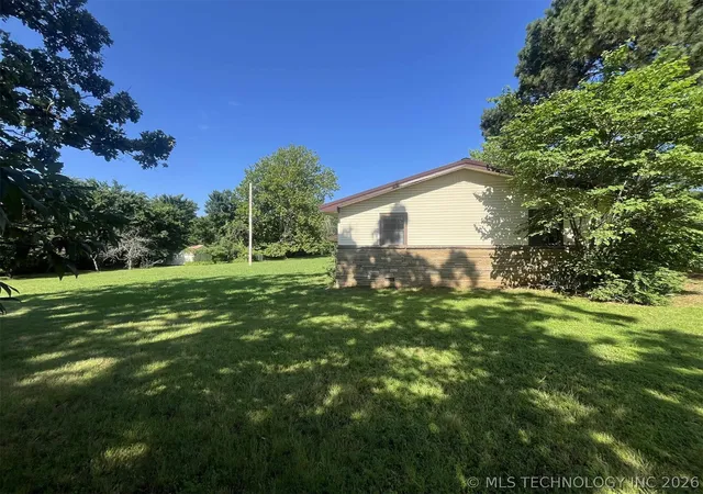 Photo 4 of Single family home for sale at 10650 W Highway 9, Stigler, OK 74462 | MLS# 2620992 | Listing updated on 2026-09-04
