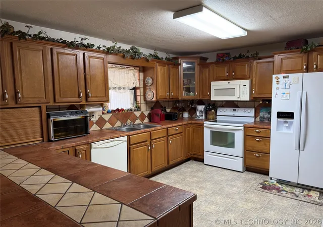 Photo 4 of Manufactured home for sale at 61 Berry, Durant, OK 74701 | MLS# 2621092 | Listing updated on 2026-09-03