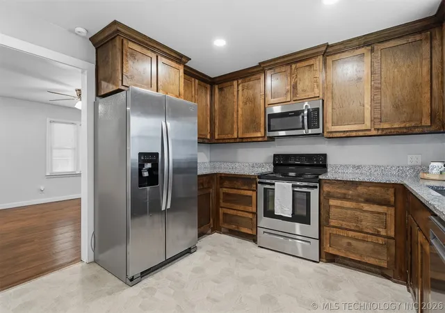 Photo 3 of Sale Pending at 1103 University Blvd, Durant, OK 74701 | MLS# 2620758 | Listing updated on 2026-09-09