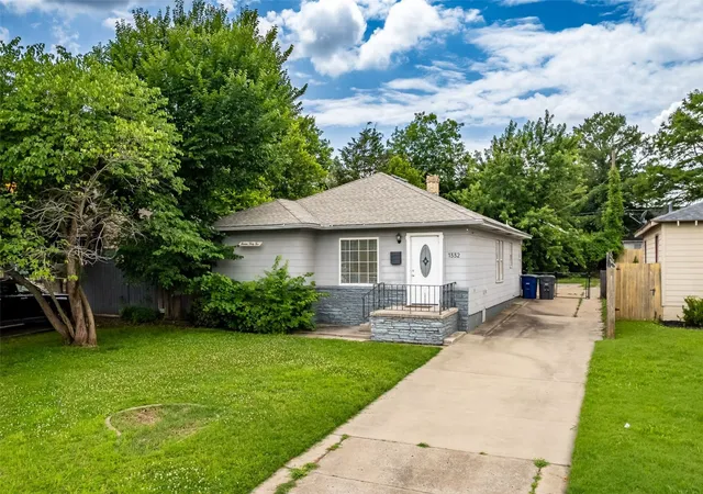 Photo 1 of Single family home for sale at 1332 S Knoxville Ave, Tulsa, OK 74112 | MLS# 2621010 | Listing updated on 2026-08-31
