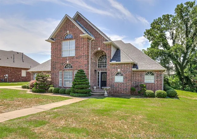 Photo 4 of Sale Pending at 614 W 37th Place, Sand Springs, OK 74063 | MLS# 2621265 | Listing updated on 2026-09-01