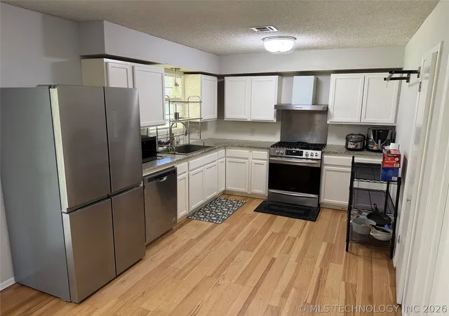 Photo 2 of Single family home for sale at 407 F Nw, Ardmore, OK 73401 | MLS# 2621427 | Listing updated on 2026-09-03