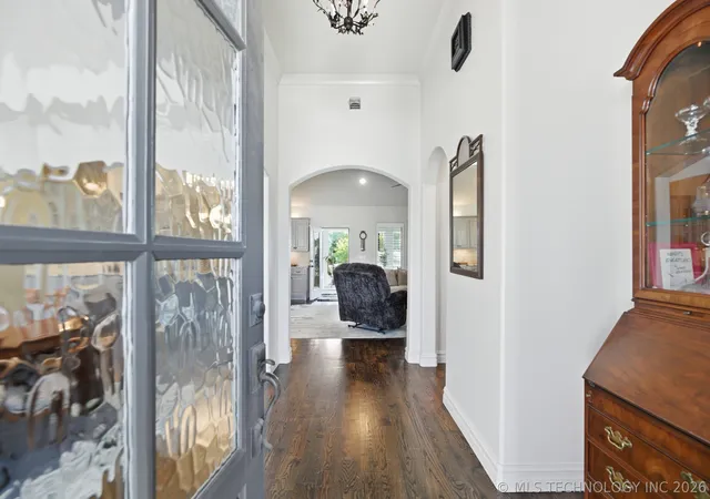 Photo 3 of Sale Pending at 1101 W 84th Street, Tulsa, OK 74132 | MLS# 2621438 | Listing updated on 2026-09-06