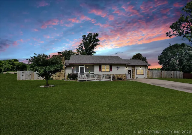 Photo 1 of Single family home for sale at 1101 N Taylor Ave, Wagoner, OK 74467 | MLS# 2621409 | Listing updated on 2026-09-13