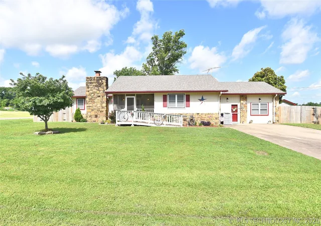 Photo 2 of Single family home for sale at 1101 N Taylor Ave, Wagoner, OK 74467 | MLS# 2621409 | Listing updated on 2026-09-13