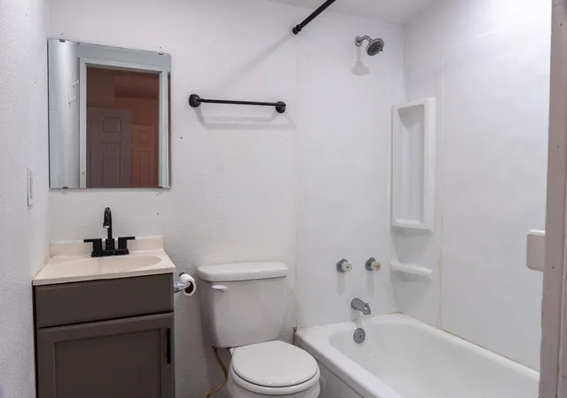 Photo 31 of Single family home for sale at 1320 N 4th Avenue, Durant, OK 74701 | MLS# 2621564 | Listing updated on 2026-10-07