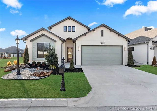 Photo 2 of Single family home for sale at 1228 N 72nd Street, Broken Arrow, OK 74014 | MLS# 2621499 | Listing updated on 2026-10-05
