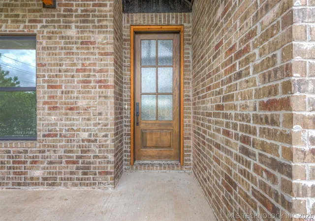 Photo 3 of Single family home for sale at 2402 E Northampton St, Broken Arrow, OK 74014 | MLS# 2621767 | Listing updated on 2026-09-07