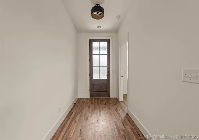 Photo 4 of Single family home for sale at 2402 E Northampton St, Broken Arrow, OK 74014 | MLS# 2621767 | Listing updated on 2026-09-07