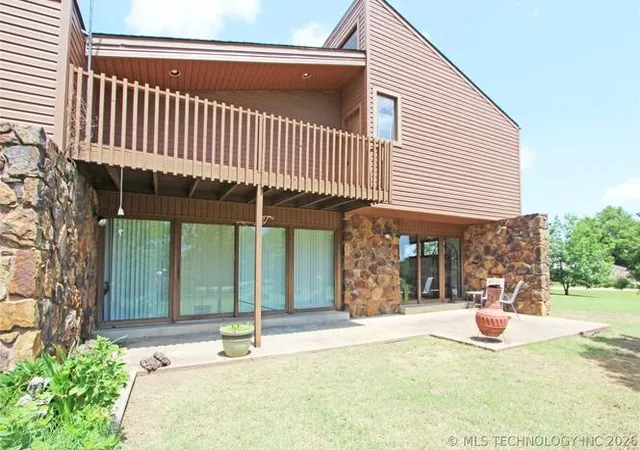 Photo 4 of Sale Pending at 819 W Seminole Ave, Nowata, OK 74048 | MLS# 2621138 | Listing updated on 2026-09-04