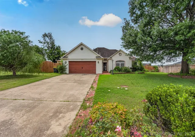 Photo 1 of Single family home for sale at 2150 E 140th Place S, Bixby, OK 74008 | MLS# 2621778 | Listing updated on 2026-08-30
