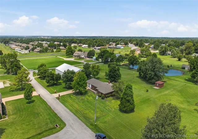 Photo 3 of Single family home for sale at 17255 E 79th Street, Owasso, OK 74055 | MLS# 2620776 | Listing updated on 2026-08-29