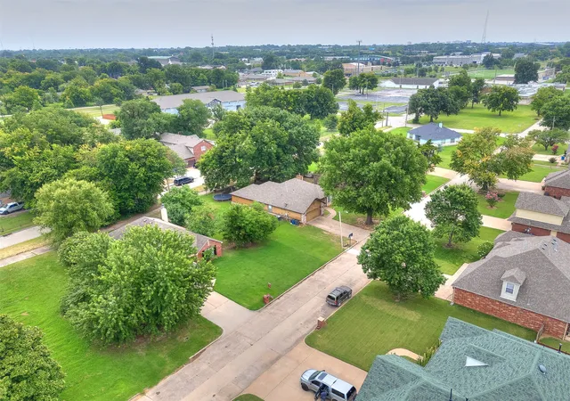 Photo 36 of Sale Pending at 1635 N Greenwood Pl, Tulsa, OK 74106 | MLS# 2621723 | Listing updated on 2026-08-29