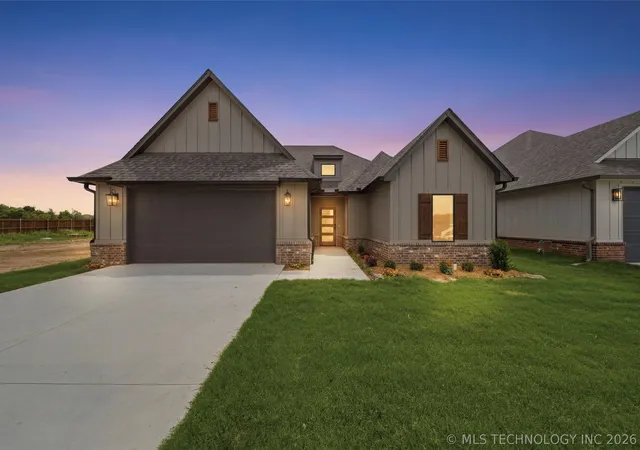 Photo 1 of Single family home for sale at 1005 S Chickasaw St, Skiatook, OK 74070 | MLS# 2621843 | Listing updated on 2026-09-14